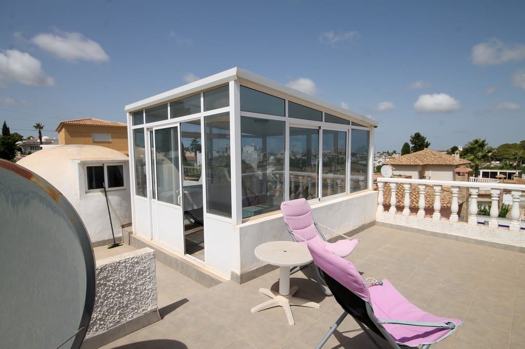 2 bedroom Villa for sale in Orihuela Costa - € 289,000 (Ref: 10046939)