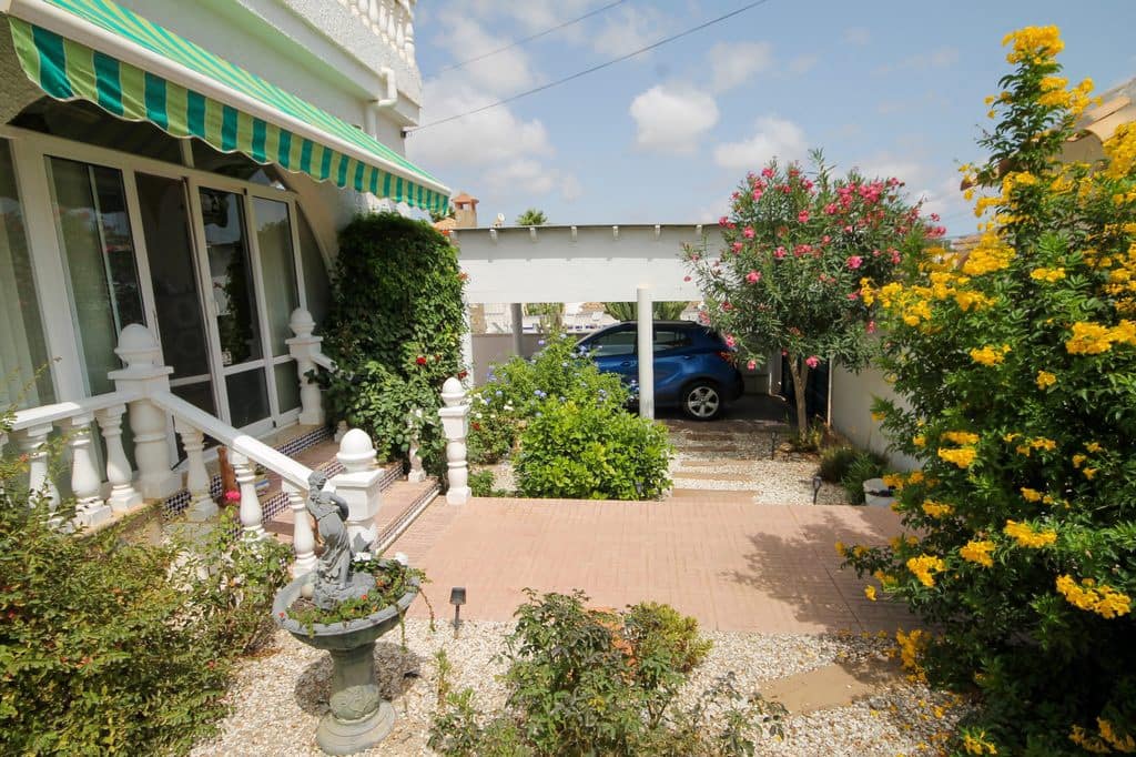 2 bedroom Villa for sale in Orihuela Costa - € 289,000 (Ref: 10046939)