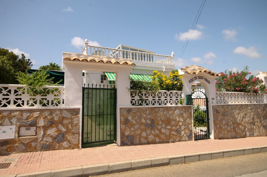 2 bedroom Villa for sale in Orihuela Costa - € 289,000 (Ref: 10046939)