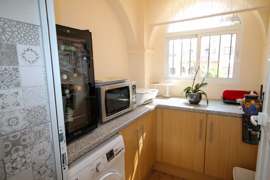 3 slaapkamer Villa te koop in San Miguel de Salinas met zwembad garage - € 285.000 (Ref: 10088941)