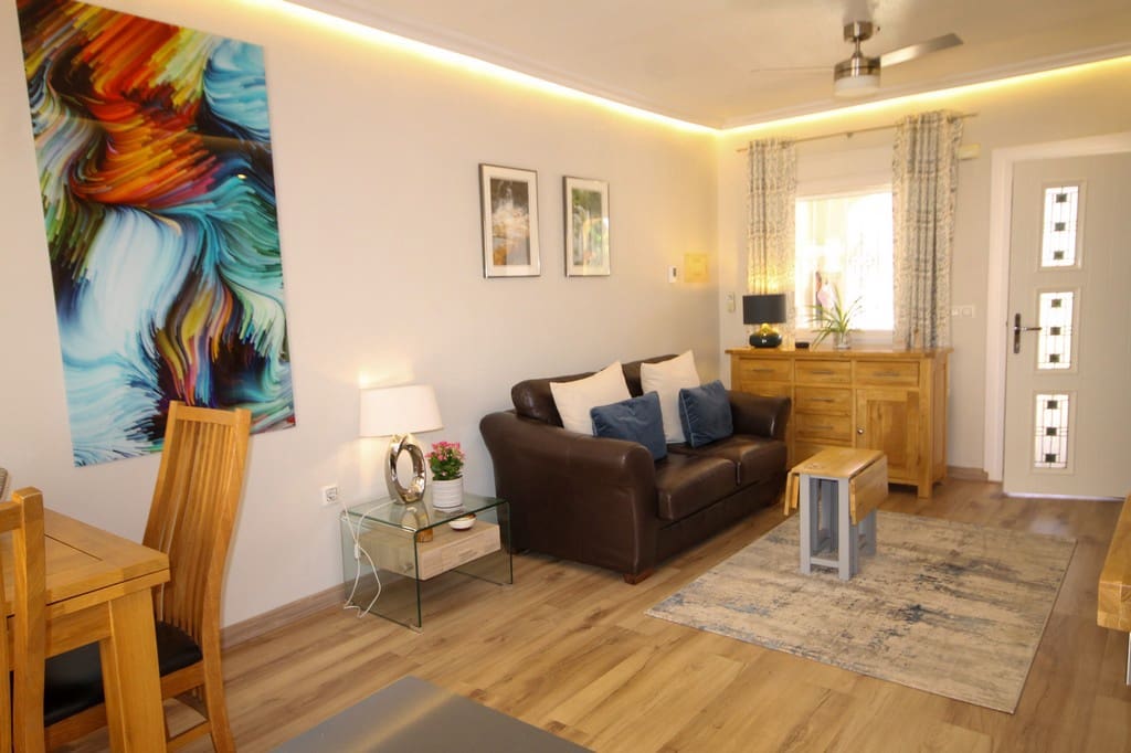 2 sovrum Radhus till salu i Orihuela Costa med pool - 205 000 € (Ref: 10094263)