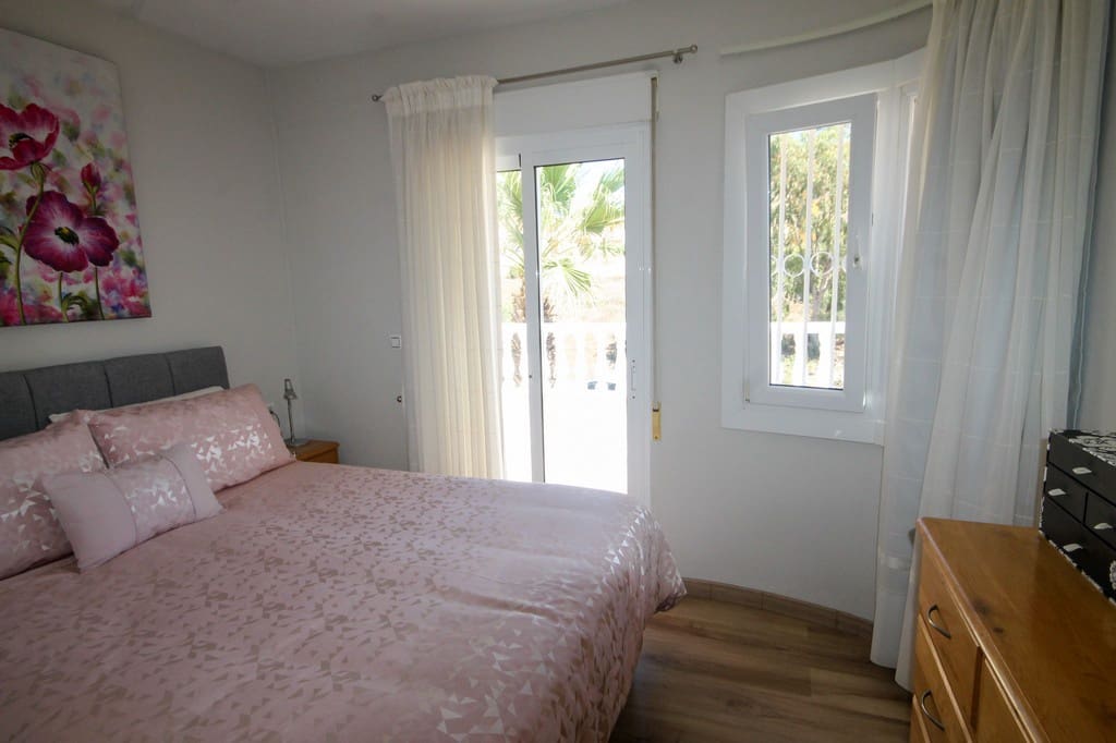 2 sovrum Radhus till salu i Orihuela Costa med pool - 205 000 € (Ref: 10094263)