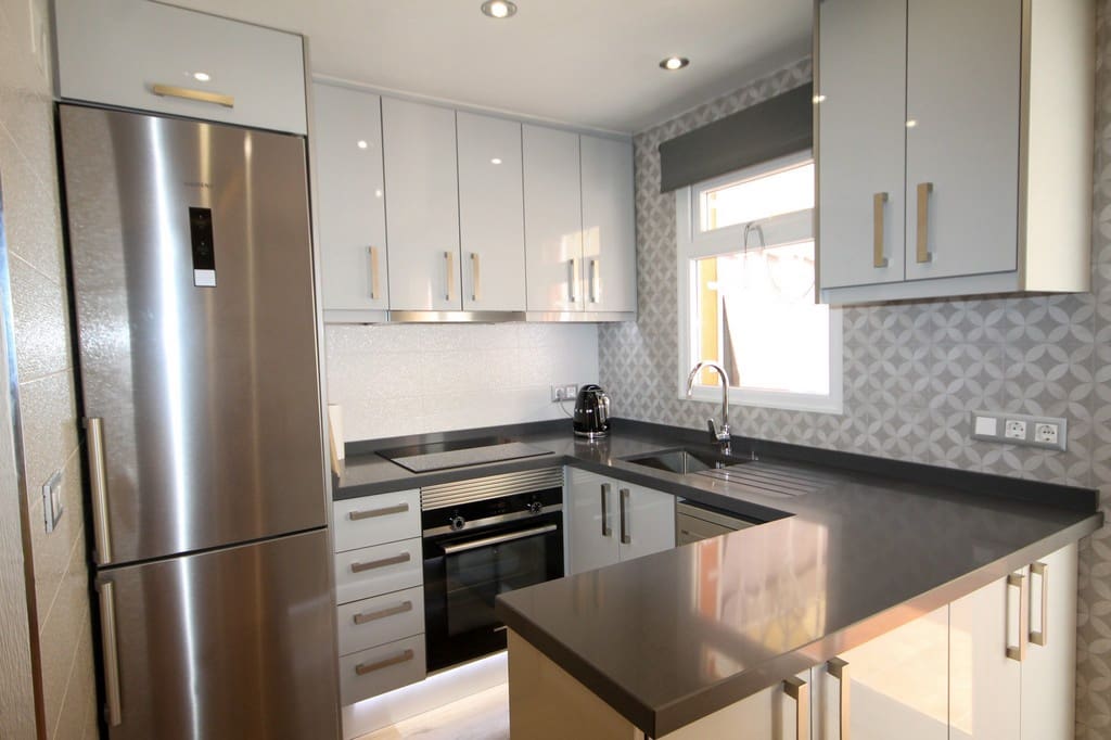 2 sovrum Radhus till salu i Orihuela Costa med pool - 205 000 € (Ref: 10094263)