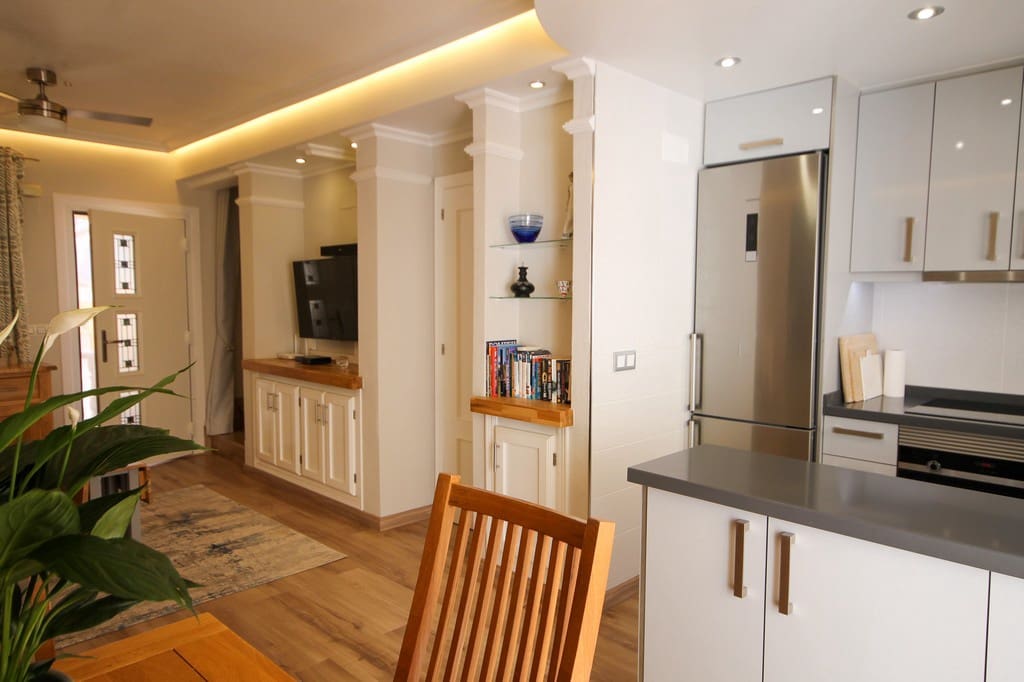 2 sovrum Radhus till salu i Orihuela Costa med pool - 205 000 € (Ref: 10094263)