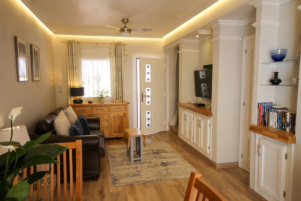 2 sovrum Radhus till salu i Orihuela Costa med pool - 205 000 € (Ref: 10094263)