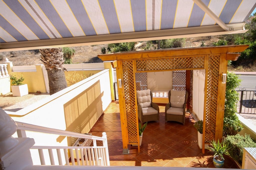 2 sovrum Radhus till salu i Orihuela Costa med pool - 205 000 € (Ref: 10094263)
