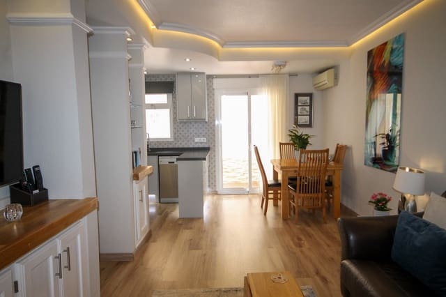 2 sovrum Radhus till salu i Blue Lagoon med pool - 205 000 € (Ref: 10094263)