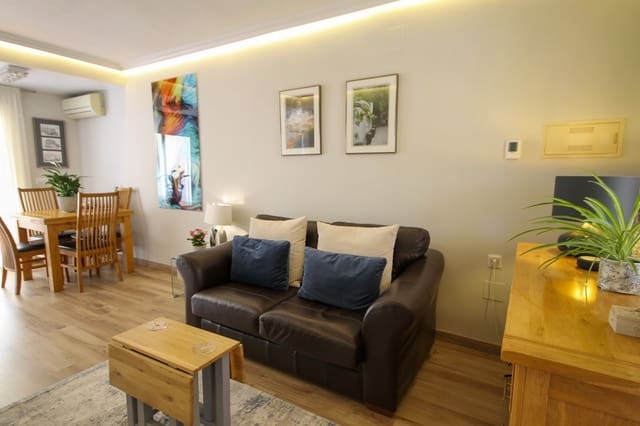 2 sovrum Radhus till salu i Blue Lagoon med pool - 205 000 € (Ref: 10094263)