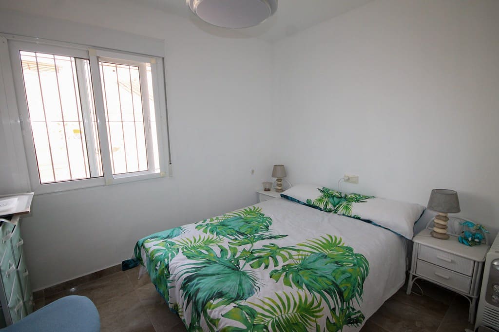 2 Zimmer Doppelhaus zu verkaufen in Torrevieja mit Pool - 155.000 € (Ref: 10101862)