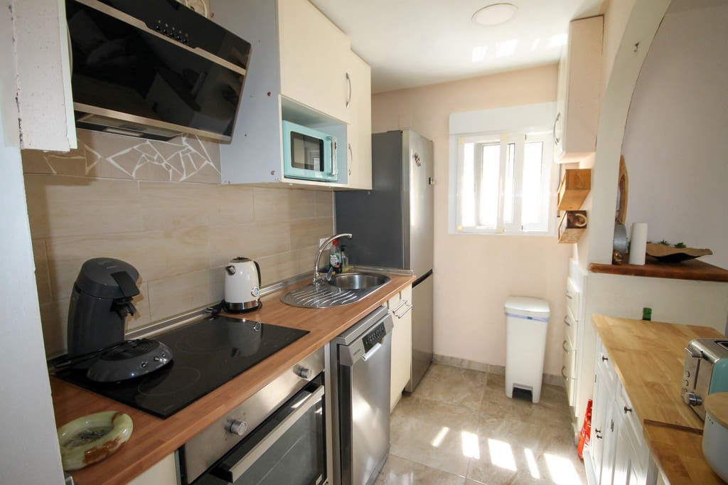 2 Zimmer Doppelhaus zu verkaufen in Torrevieja mit Pool - 155.000 € (Ref: 10101862)