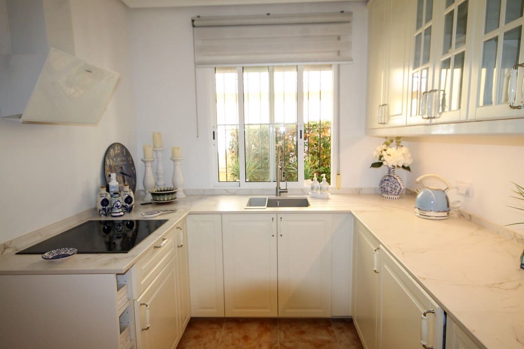 3 Zimmer Villa zu verkaufen in San Miguel de Salinas mit Pool Garage - 320.000 € (Ref: 10115421)