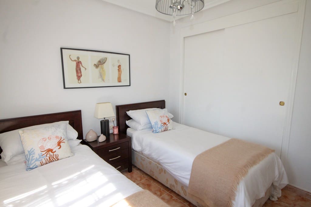 3 Zimmer Villa zu verkaufen in San Miguel de Salinas mit Pool Garage - 320.000 € (Ref: 10115421)
