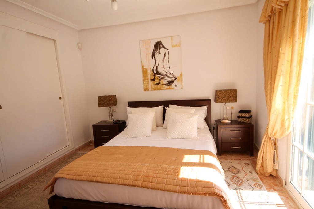 3 Zimmer Villa zu verkaufen in San Miguel de Salinas mit Pool Garage - 320.000 € (Ref: 10115421)