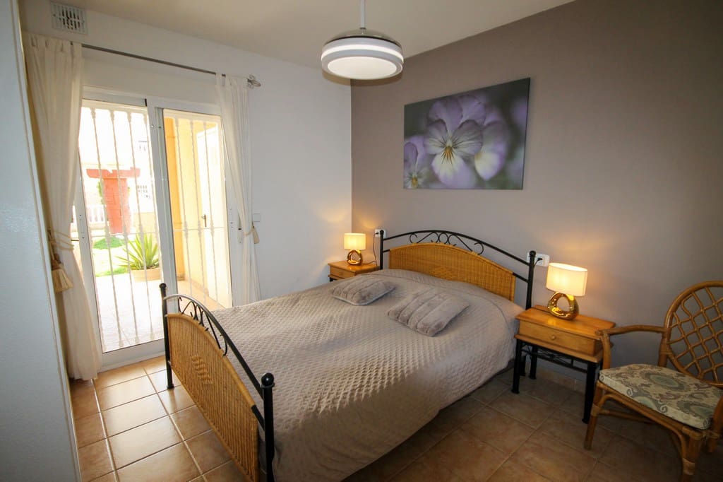 4 sypialnia Dom szeregowy na sprzedaż w Orihuela Costa z basenem garażem - 269 000 € (Ref: 10118826)