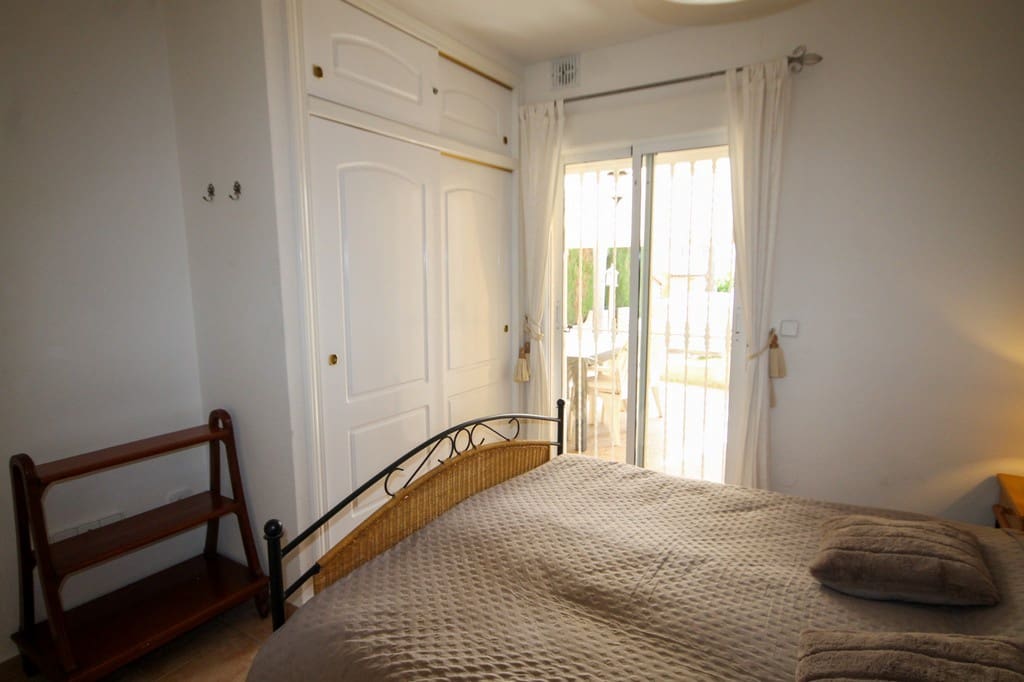 4 sypialnia Dom szeregowy na sprzedaż w Orihuela Costa z basenem garażem - 269 000 € (Ref: 10118826)