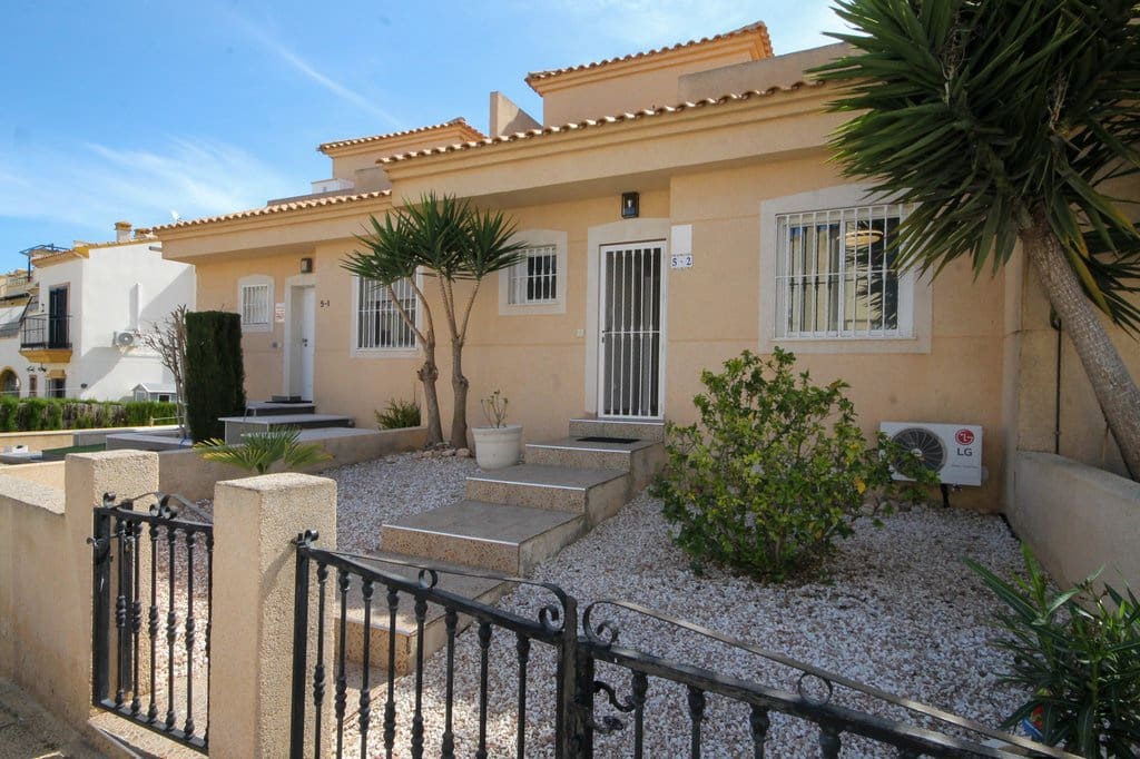 4 sypialnia Dom szeregowy na sprzedaż w Orihuela Costa z basenem garażem - 269 000 € (Ref: 10118826)