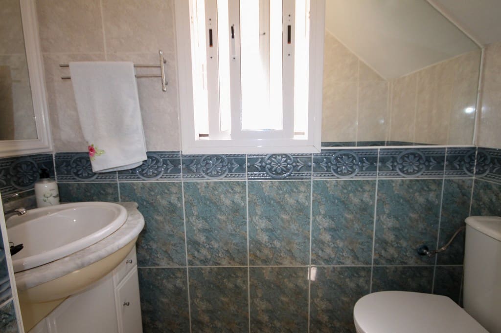 3 sypialnia Dom szeregowy na sprzedaż w Orihuela Costa z basenem garażem - 235 000 € (Ref: 10118828)