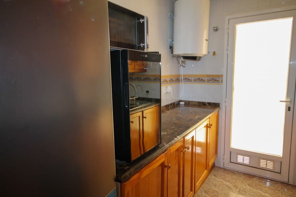 3 sypialnia Dom szeregowy na sprzedaż w Orihuela Costa z basenem garażem - 235 000 € (Ref: 10118828)