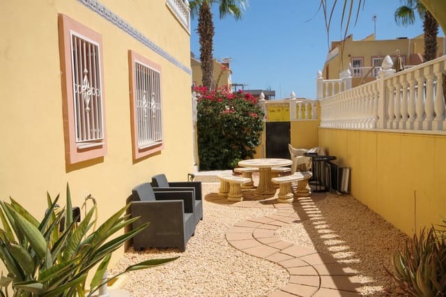 3 Zimmer Reihenhaus zu verkaufen in Blue Lagoon mit Pool Garage - 235.000 € (Ref: 10118828)