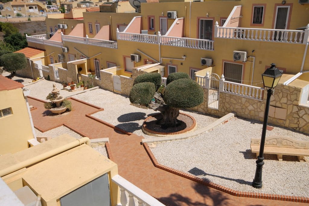 3 sypialnia Dom szeregowy na sprzedaż w Orihuela Costa z basenem garażem - 235 000 € (Ref: 10118828)