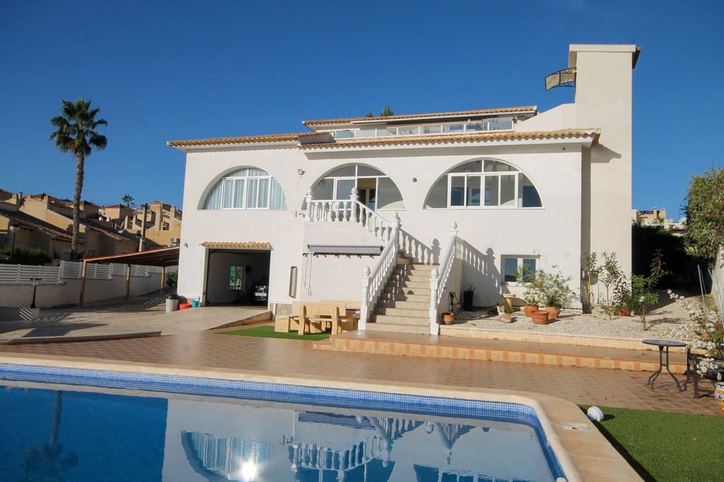 5 sypialnia Willa na sprzedaż w San Miguel de Salinas z basenem garażem - 750 000 € (Ref: 10173349)