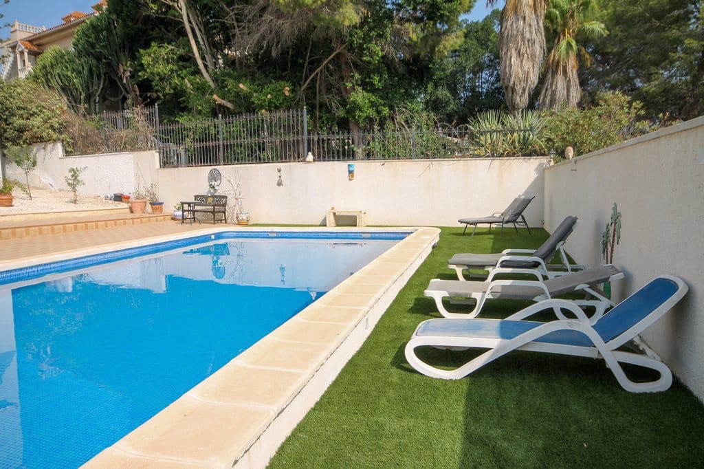5 sypialnia Willa na sprzedaż w San Miguel de Salinas z basenem garażem - 750 000 € (Ref: 10173349)