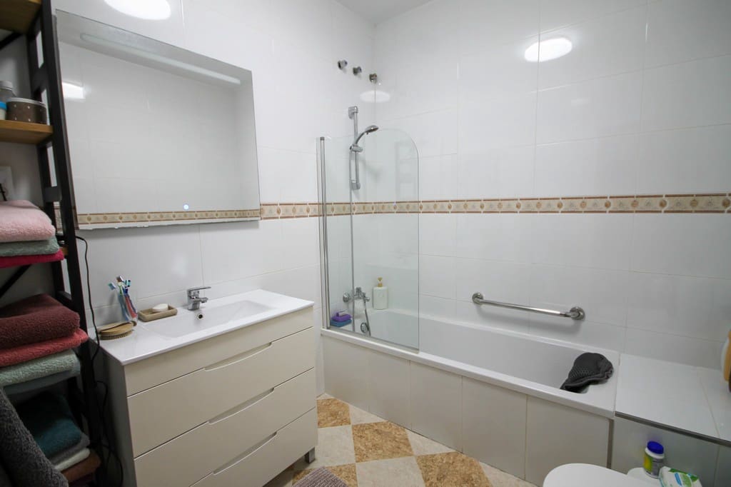 5 sypialnia Willa na sprzedaż w San Miguel de Salinas z basenem garażem - 750 000 € (Ref: 10173349)