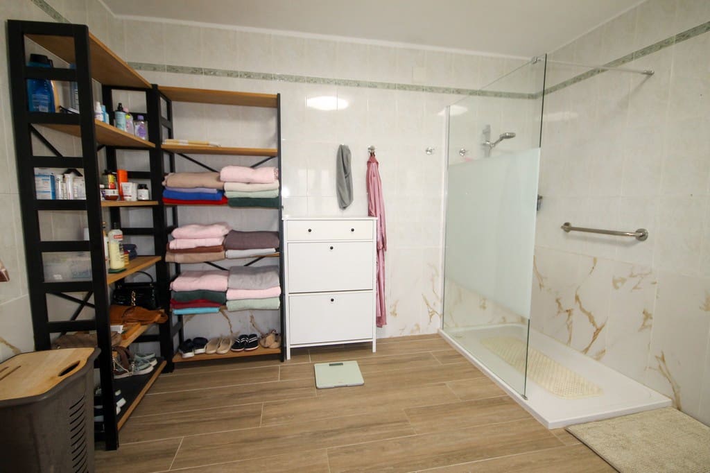 5 sypialnia Willa na sprzedaż w San Miguel de Salinas z basenem garażem - 750 000 € (Ref: 10173349)