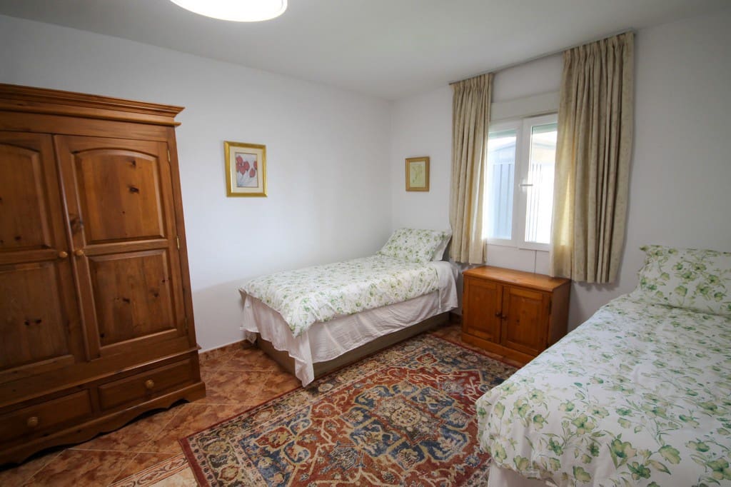 5 sypialnia Willa na sprzedaż w San Miguel de Salinas z basenem garażem - 750 000 € (Ref: 10173349)