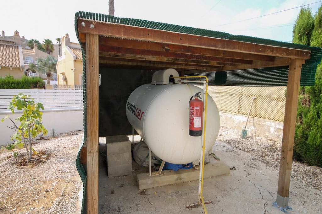5 sypialnia Willa na sprzedaż w San Miguel de Salinas z basenem garażem - 750 000 € (Ref: 10173349)