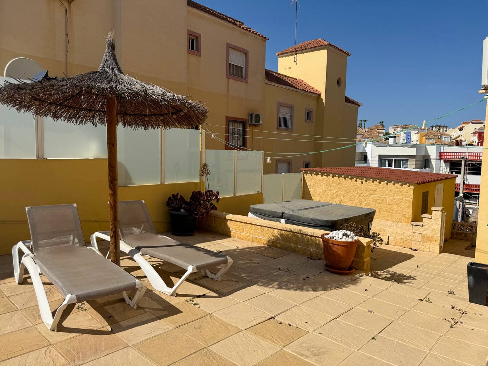 4 bedroom Apartment for sale in San Miguel de Salinas - € 189,999 (Ref: 9136930)