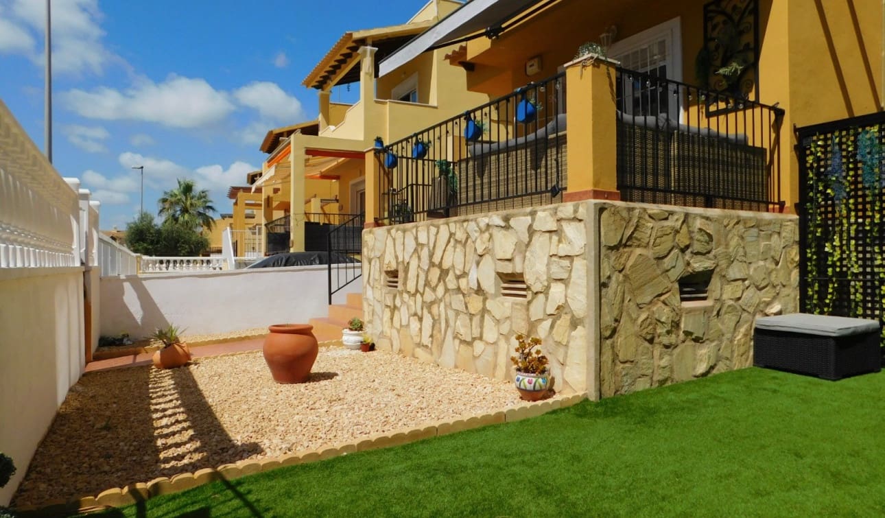 3 Zimmer Villa zu verkaufen in Orihuela Costa - 279.995 € (Ref: 9195318)