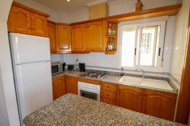 2 bedroom Villa for sale in Blue Lagoon with garage - € 189,000 (Ref: 9226266)