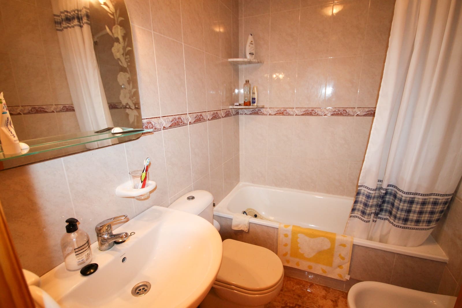 2 bedroom Apartment for sale in Orihuela Costa with pool - € 125,000 (Ref: 9239669)