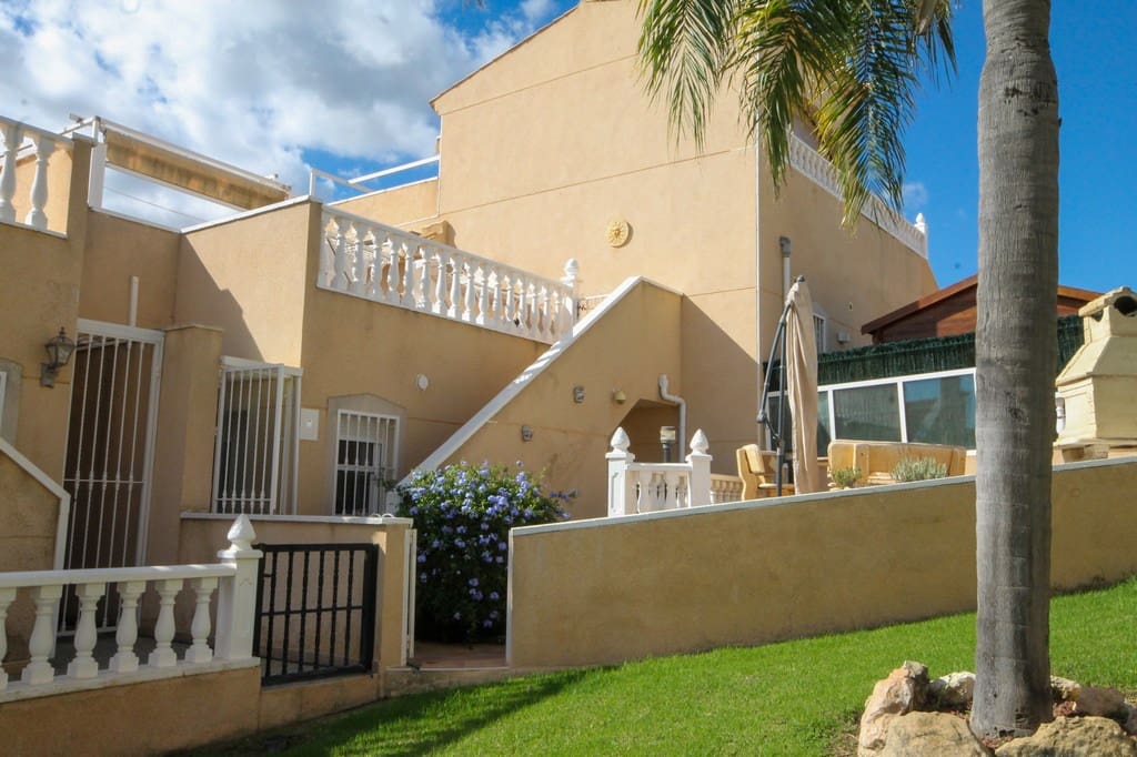 2 soverom Bungalow til salgs i Orihuela Costa med svømmebasseng - € 169 995 (Ref: 9426939)