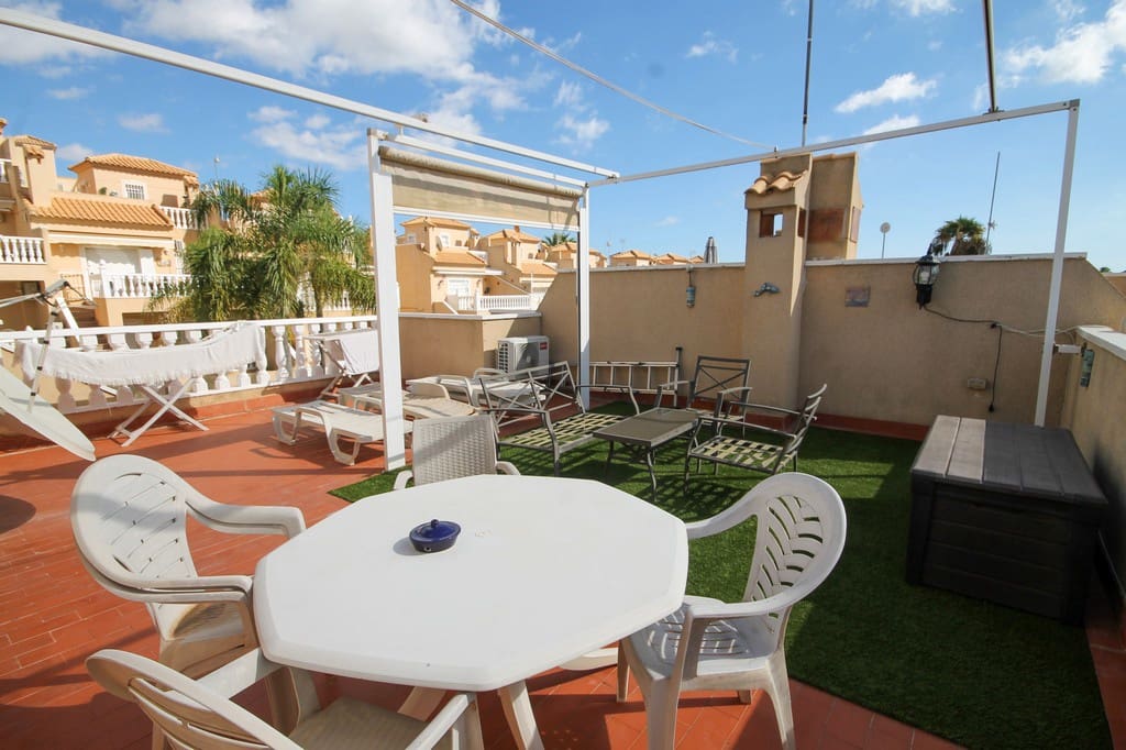 2 soverom Bungalow til salgs i Orihuela Costa med svømmebasseng - € 169 995 (Ref: 9426939)