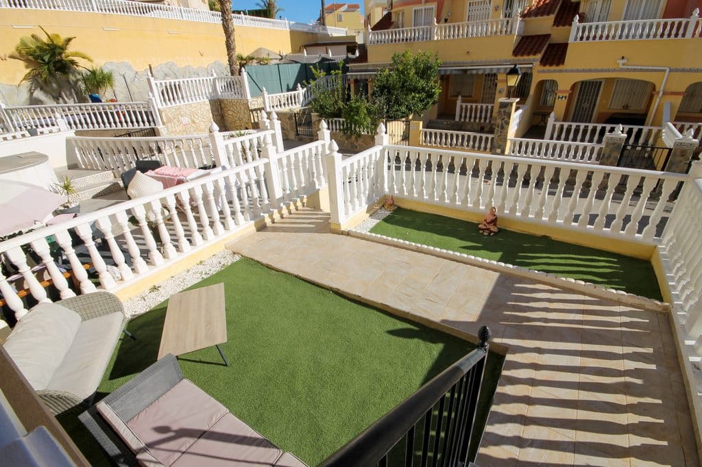2 bedroom Apartment for sale in Orihuela Costa - € 139,000 (Ref: 9501919)
