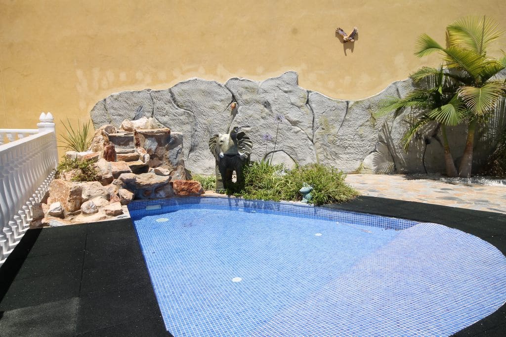 2 bedroom Apartment for sale in Orihuela Costa - € 139,000 (Ref: 9501919)