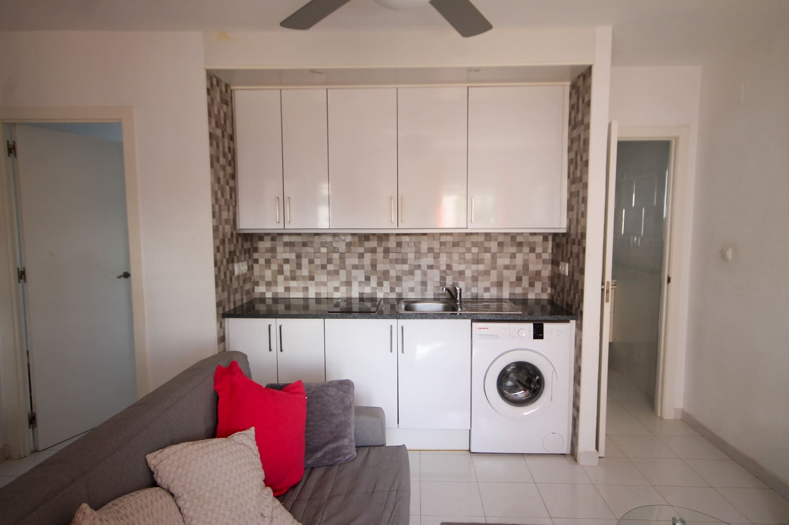 1 Zimmer Apartment zu verkaufen in San Miguel de Salinas mit Pool - 105.000 € (Ref: 9585909)