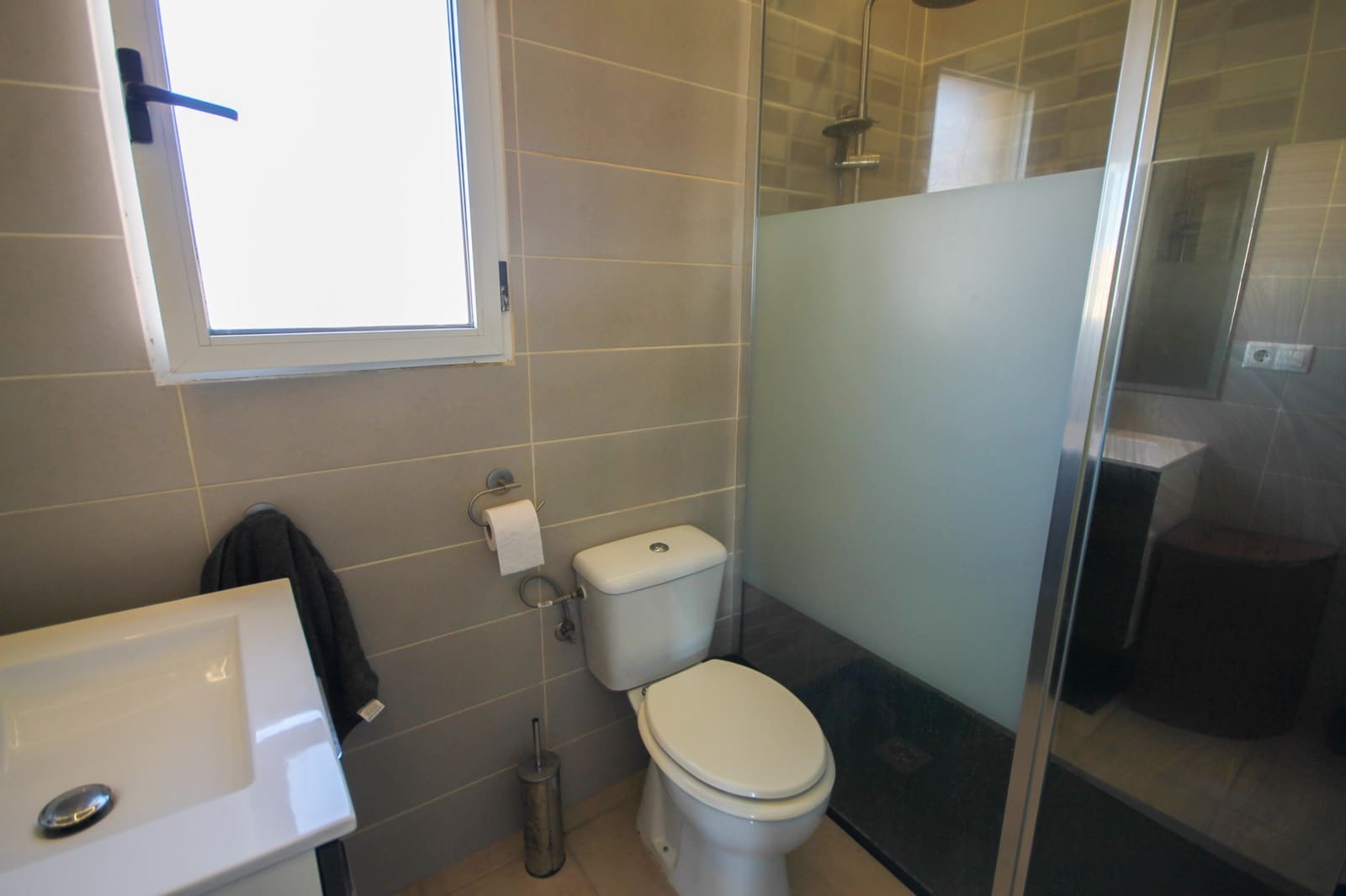 Chalet de 3 habitaciones en San Miguel de Salinas en venta - 425.000 € (Ref: 9594758)