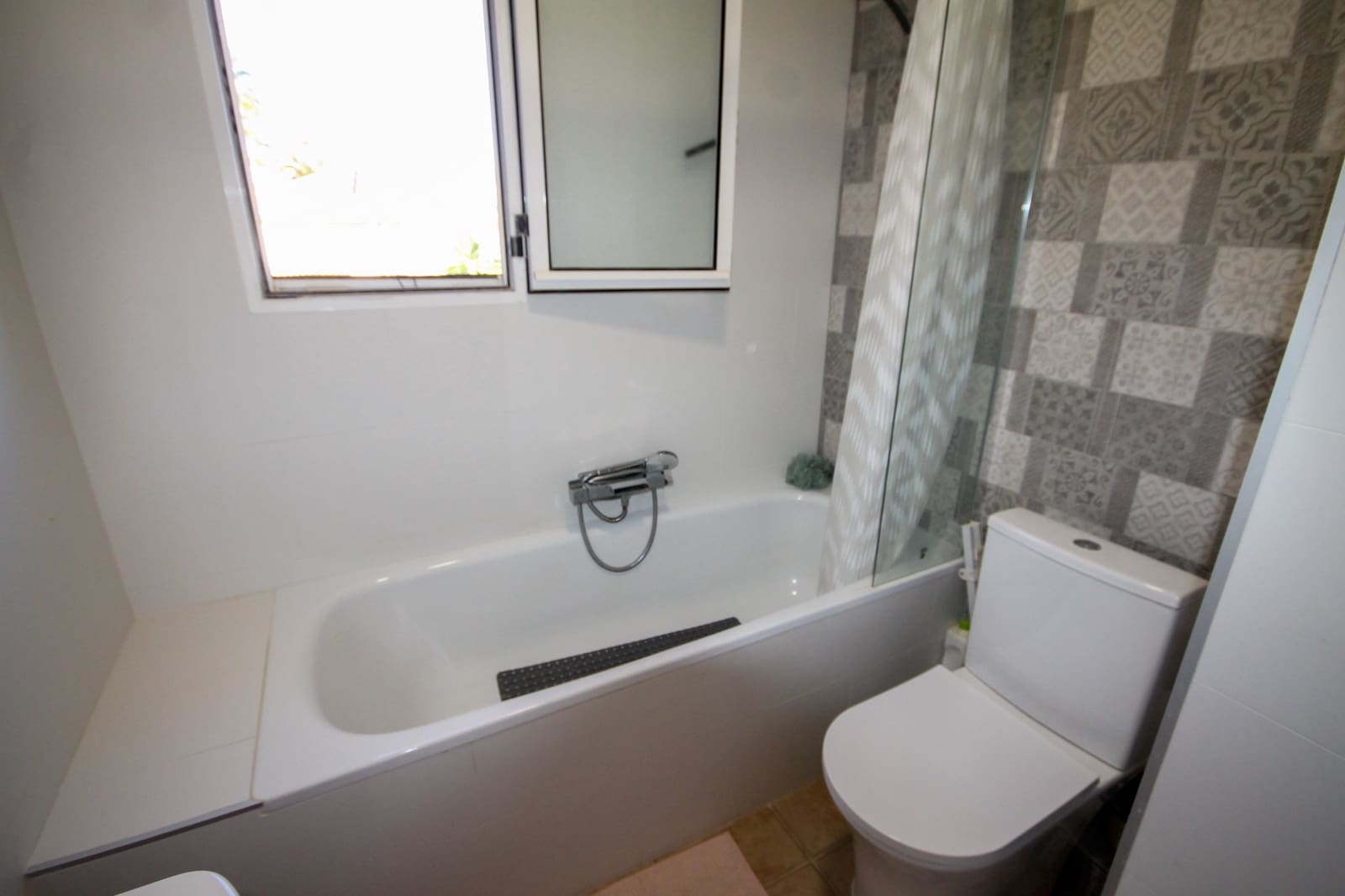 Chalet de 3 habitaciones en San Miguel de Salinas en venta - 425.000 € (Ref: 9594758)