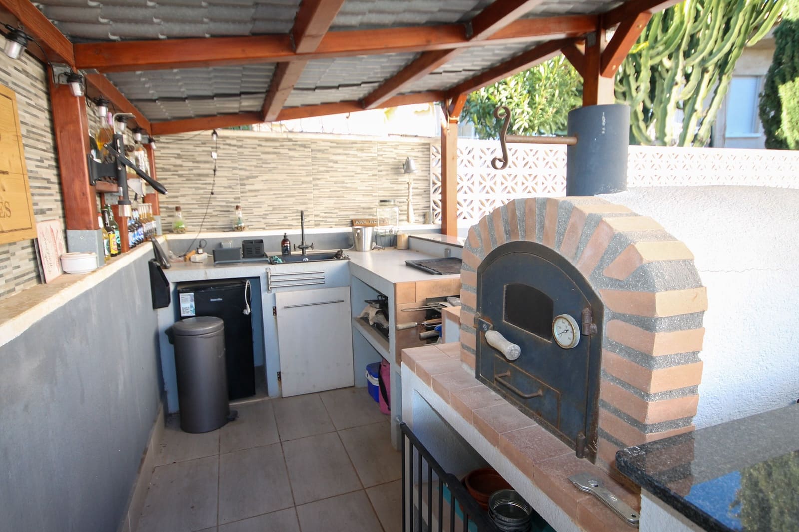 Chalet de 3 habitaciones en San Miguel de Salinas en venta - 425.000 € (Ref: 9594758)