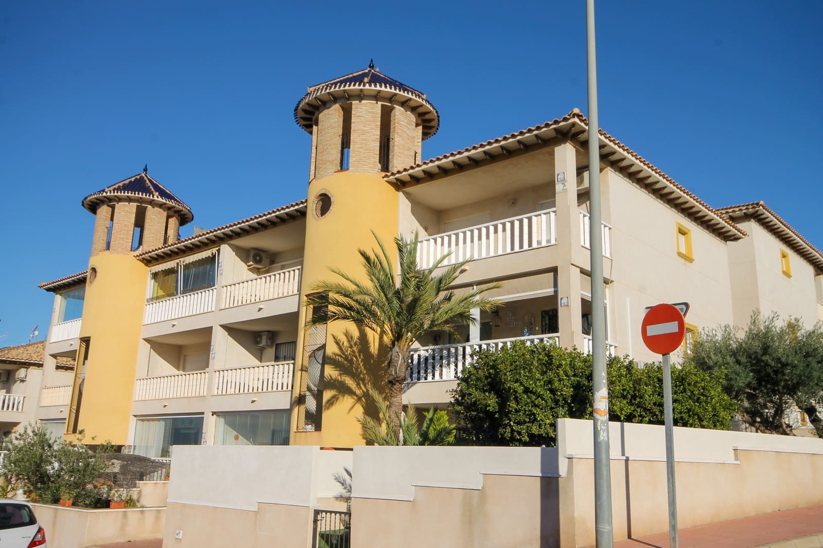 2 slaapkamer Appartement te koop in Orihuela Costa met zwembad - € 139.999 (Ref: 9634021)