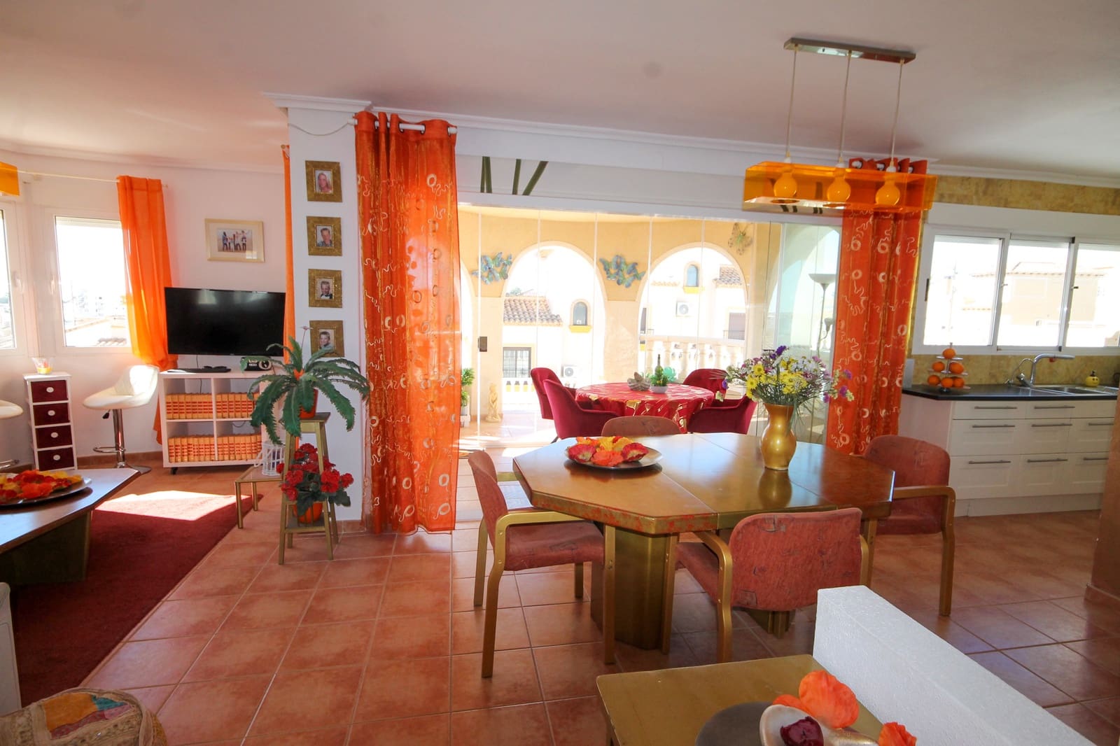 4 soverom Villa til salgs i Orihuela Costa med svømmebasseng garasje - € 490 000 (Ref: 9647833)