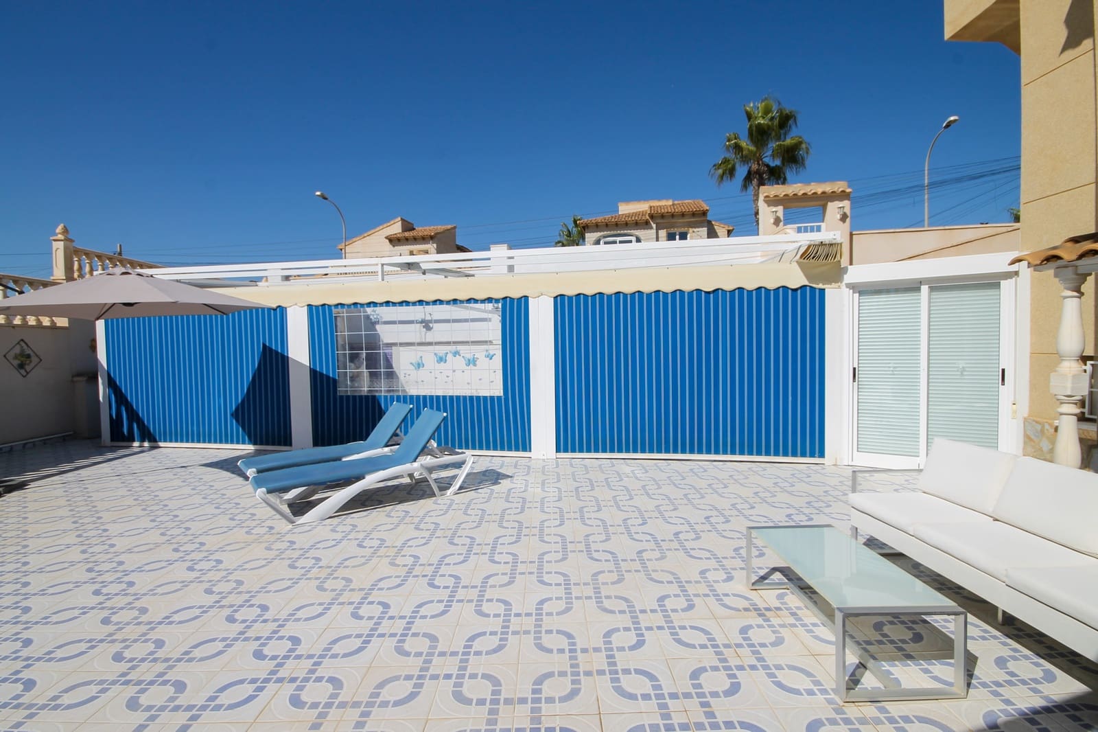 4 soverom Villa til salgs i Orihuela Costa med svømmebasseng garasje - € 490 000 (Ref: 9647833)