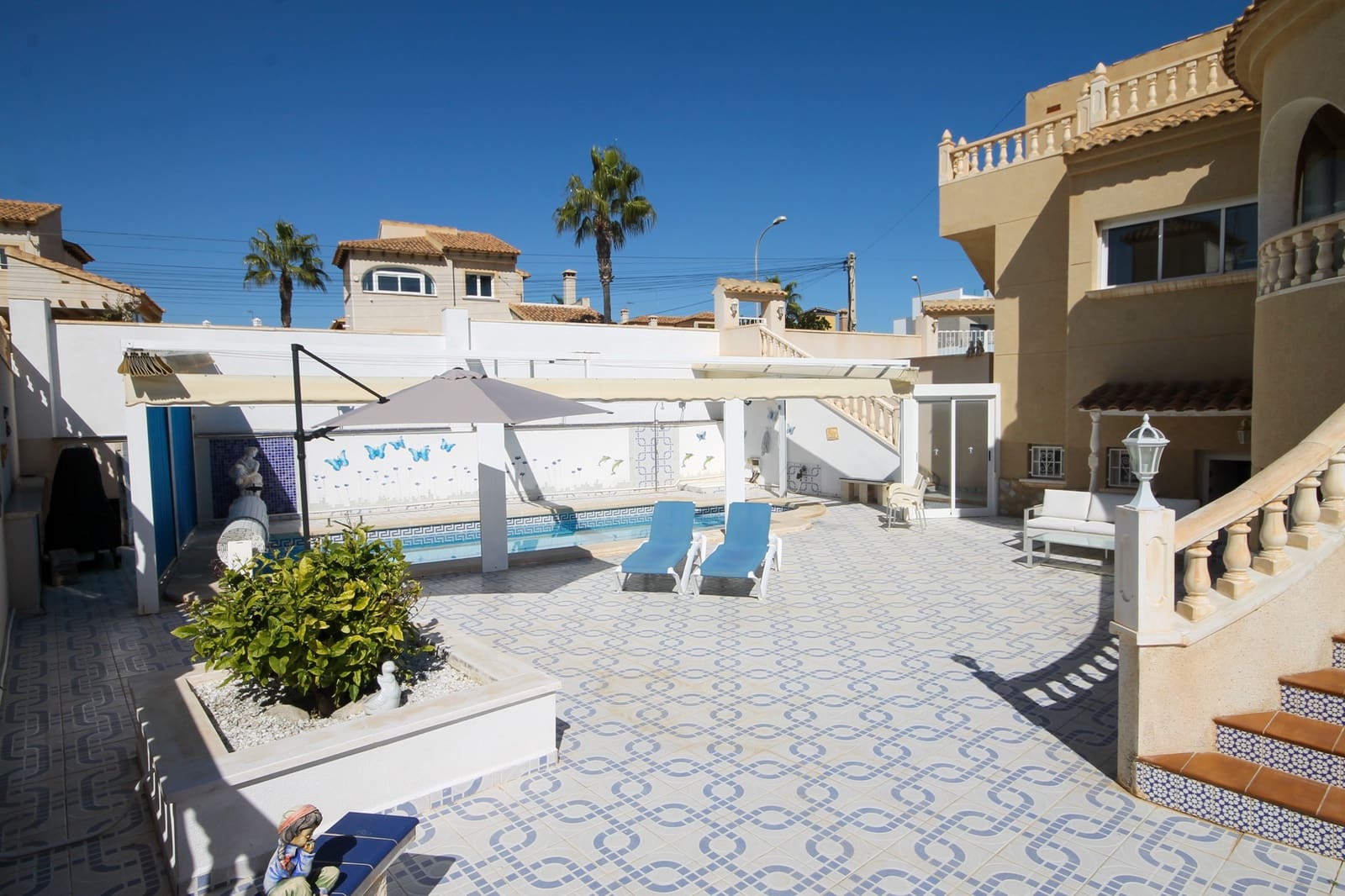 4 soverom Villa til salgs i Orihuela Costa med svømmebasseng garasje - € 490 000 (Ref: 9647833)