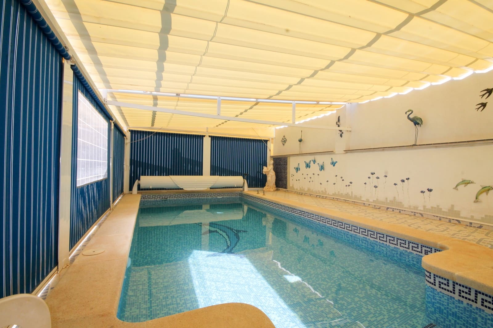 4 soverom Villa til salgs i Orihuela Costa med svømmebasseng garasje - € 490 000 (Ref: 9647833)