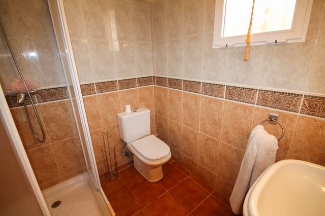 3 Zimmer Villa zu verkaufen in Blue Lagoon mit Garage - 235.000 € (Ref: 9676982)