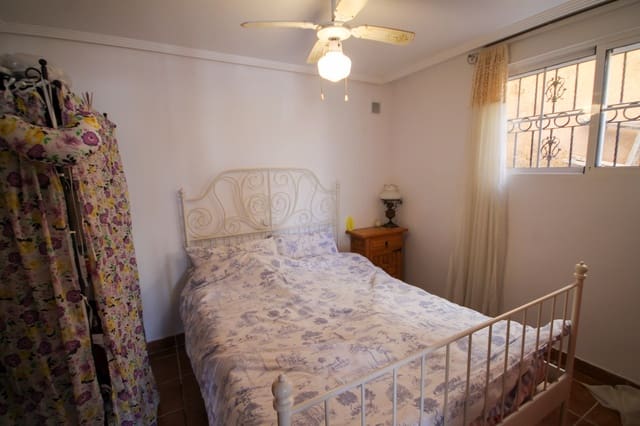 3 Zimmer Villa zu verkaufen in Blue Lagoon mit Garage - 235.000 € (Ref: 9676982)