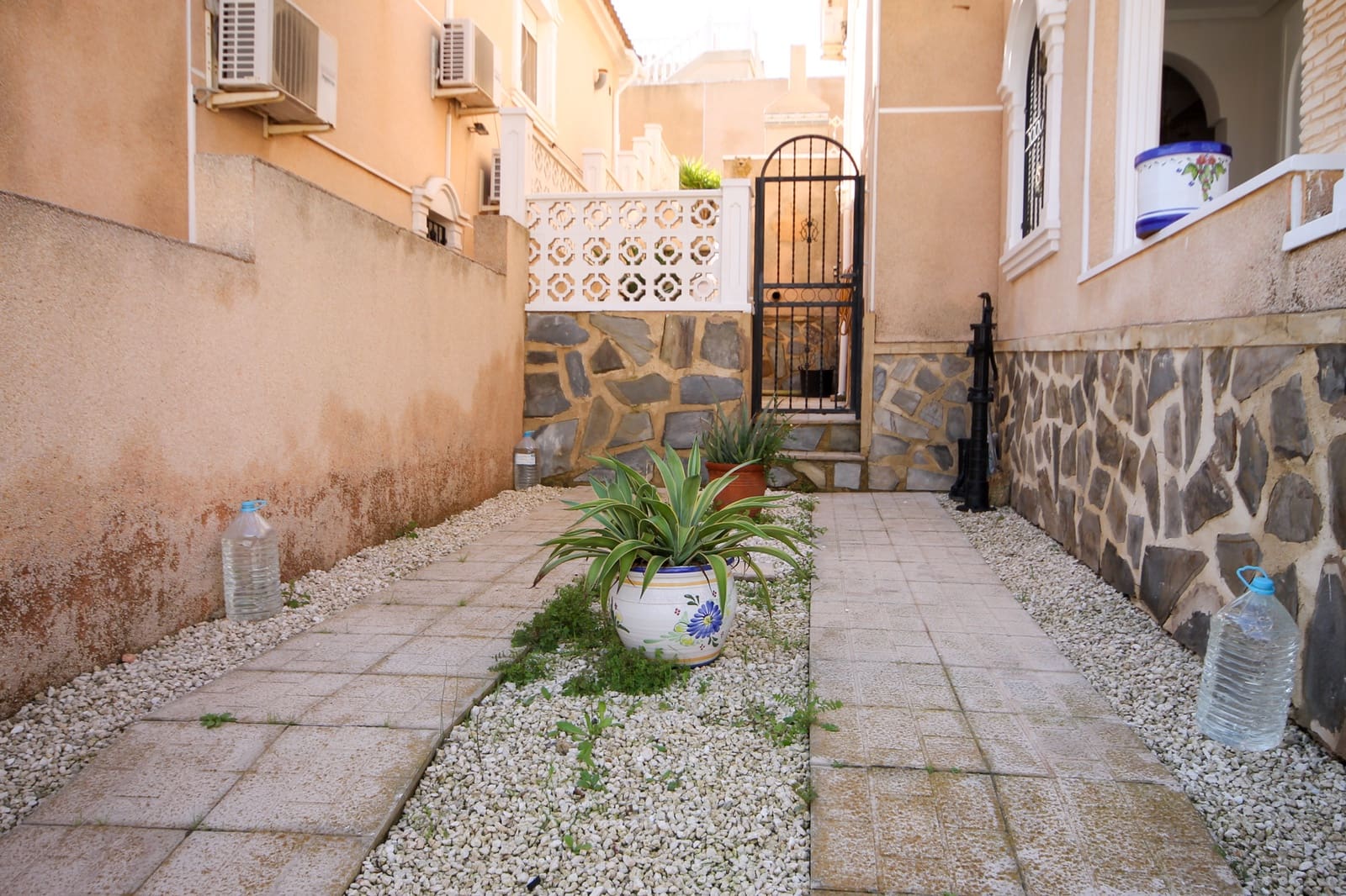 3 makuuhuone Huvila myytävänä paikassa San Miguel de Salinas mukana 
autotalli - 235 000 € (Ref: 9676982)